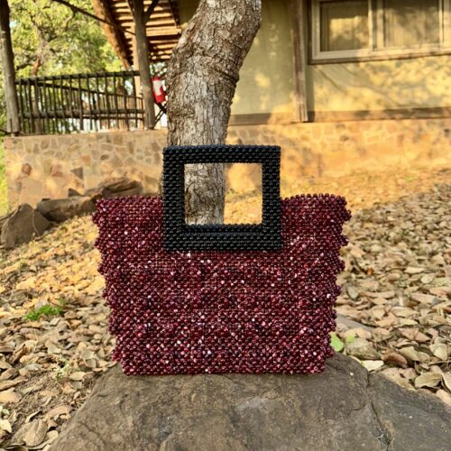 Zeyna [burgundy with black handle]